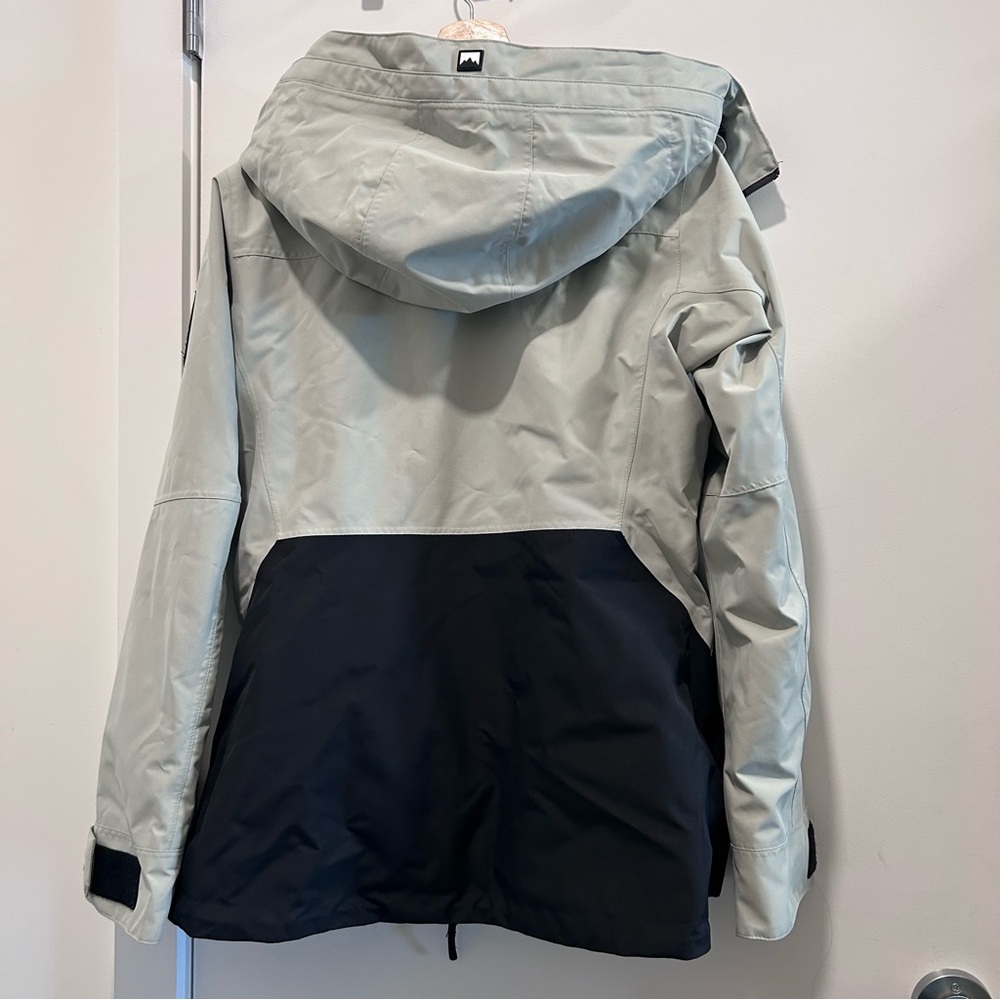 Montec Ski Jacket Women Soft Green/Black - Picture 3 of 9